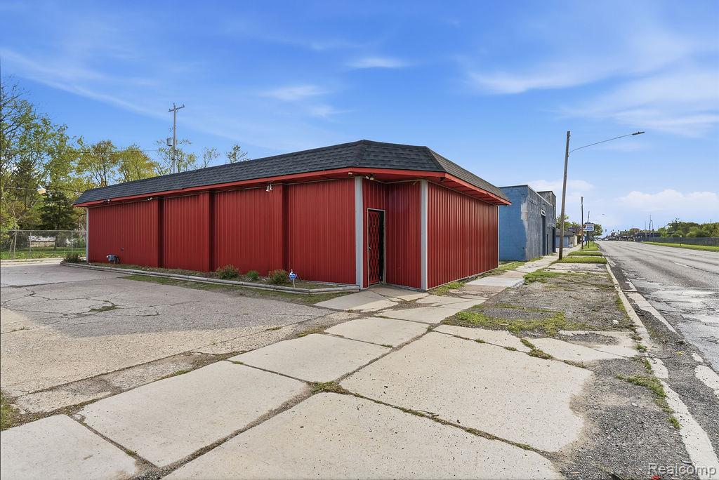 3137 Davison Road Property Photo 1