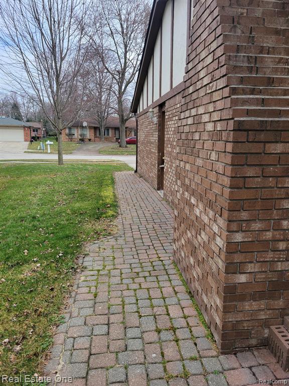 6927 Northpoint Drive Property Photo 7
