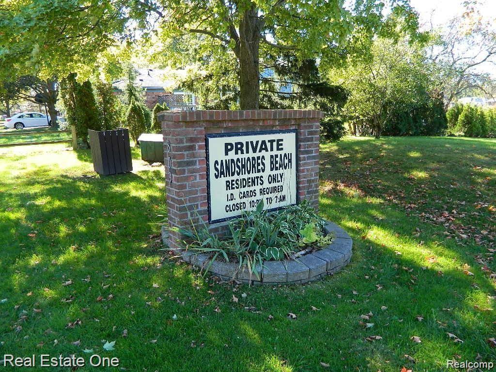 6927 Northpoint Drive Property Photo 8