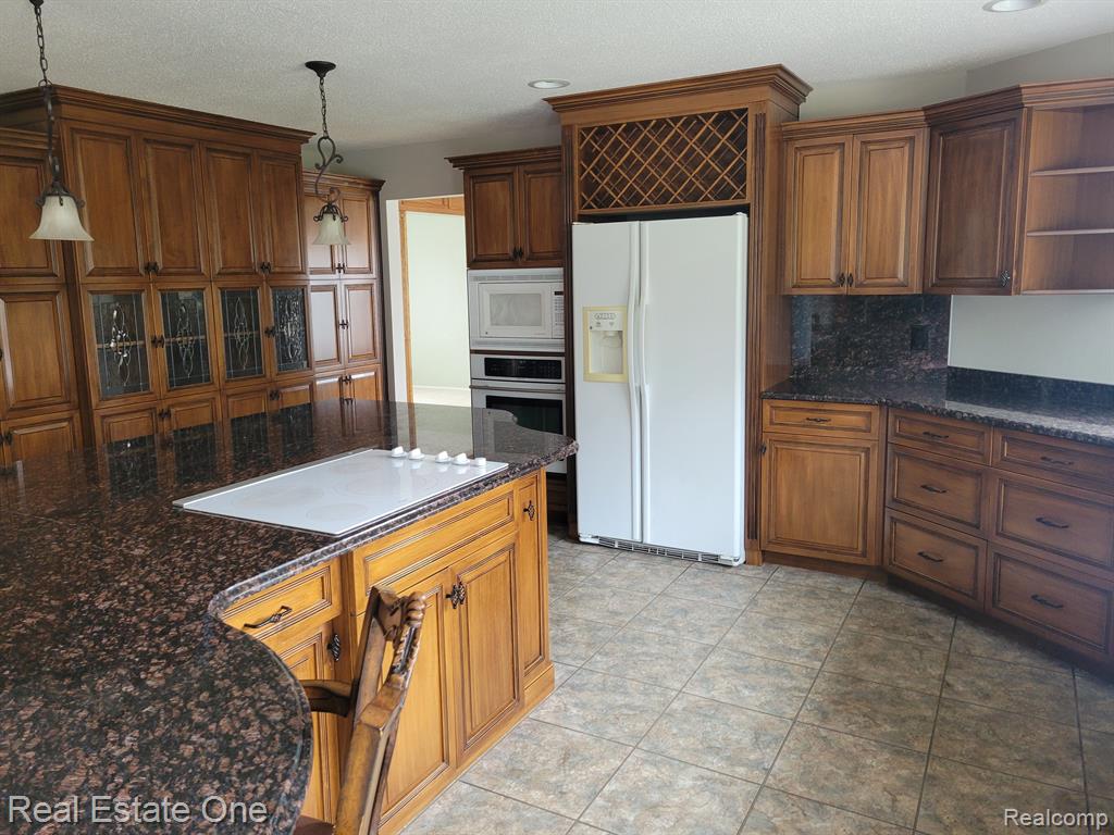 6927 Northpoint Drive Property Photo 12