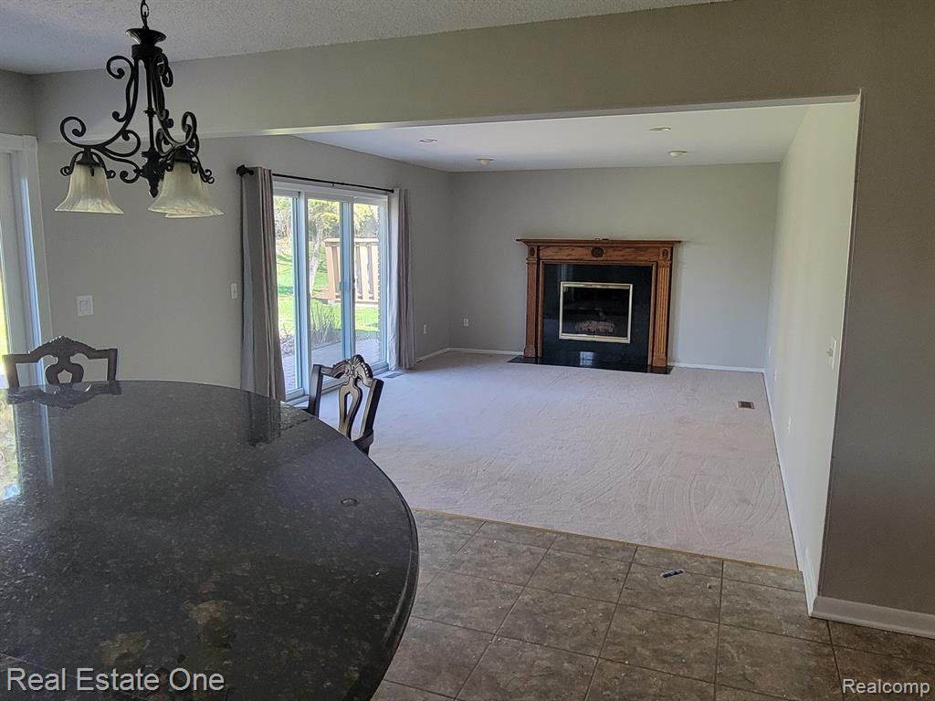 6927 Northpoint Drive Property Photo 16