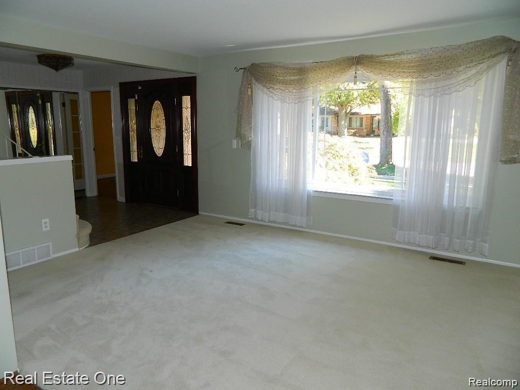 6927 Northpoint Drive Property Photo 19