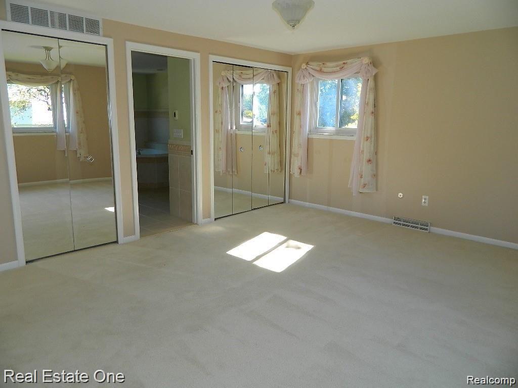 6927 Northpoint Drive Property Photo 22