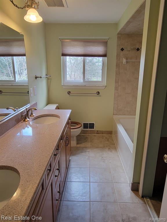6927 Northpoint Drive Property Photo 28