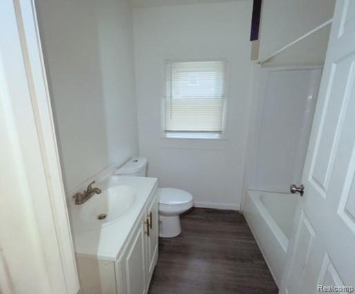 2491-2493 Calvert Avenue Property Photo 18