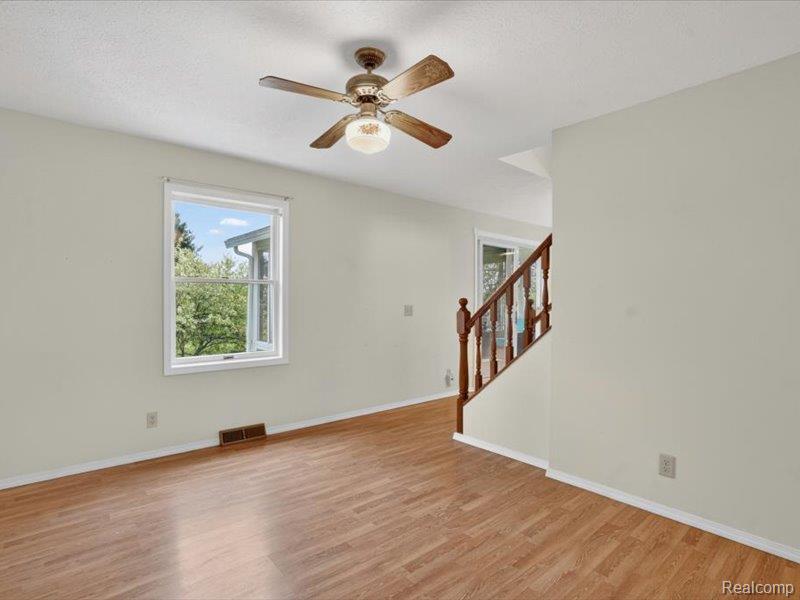 5081 Vines Road Property Photo 16
