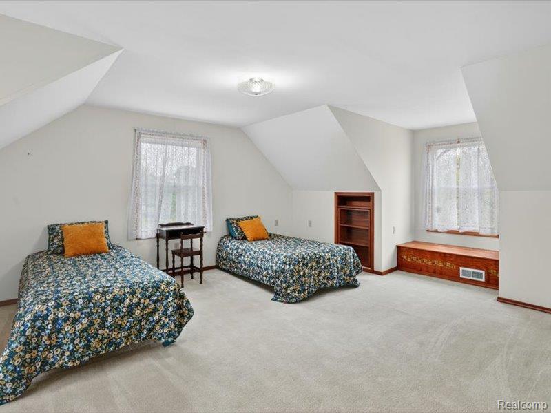 5081 Vines Road Property Photo 29
