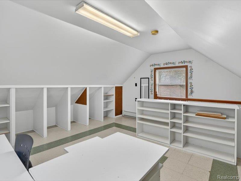 5081 Vines Road Property Photo 38