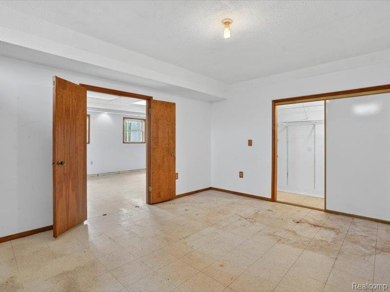 5081 Vines Road Property Photo 48