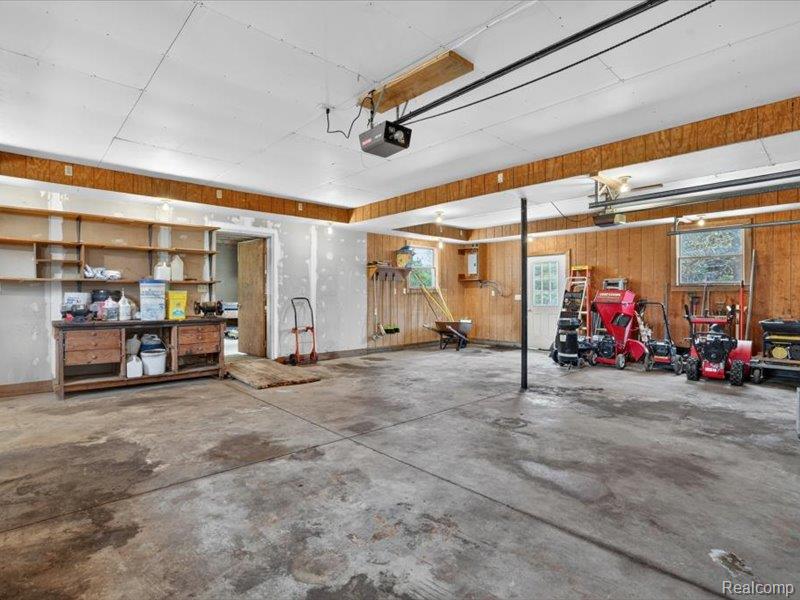 5081 Vines Road Property Photo 54