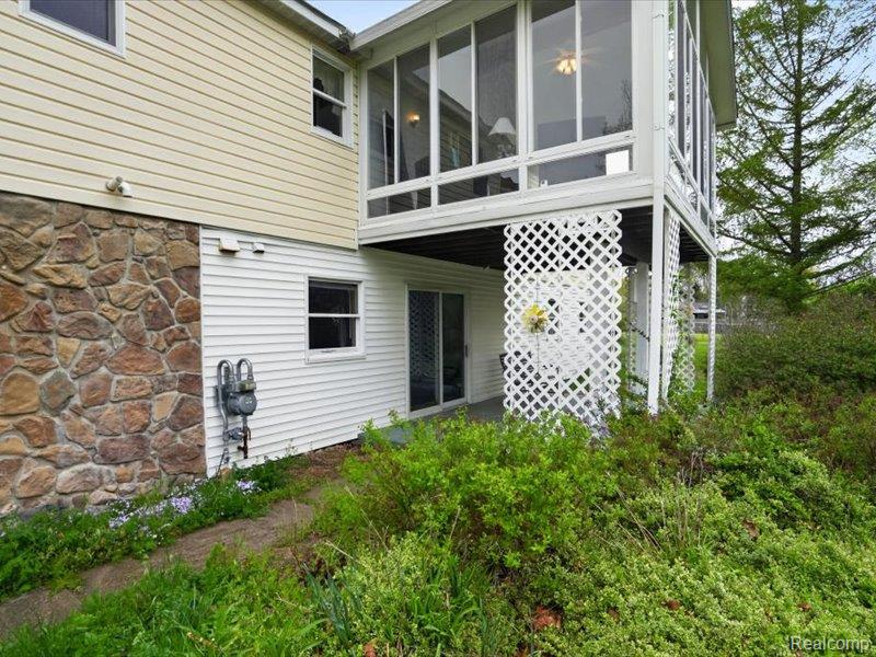 5081 Vines Road Property Photo 60