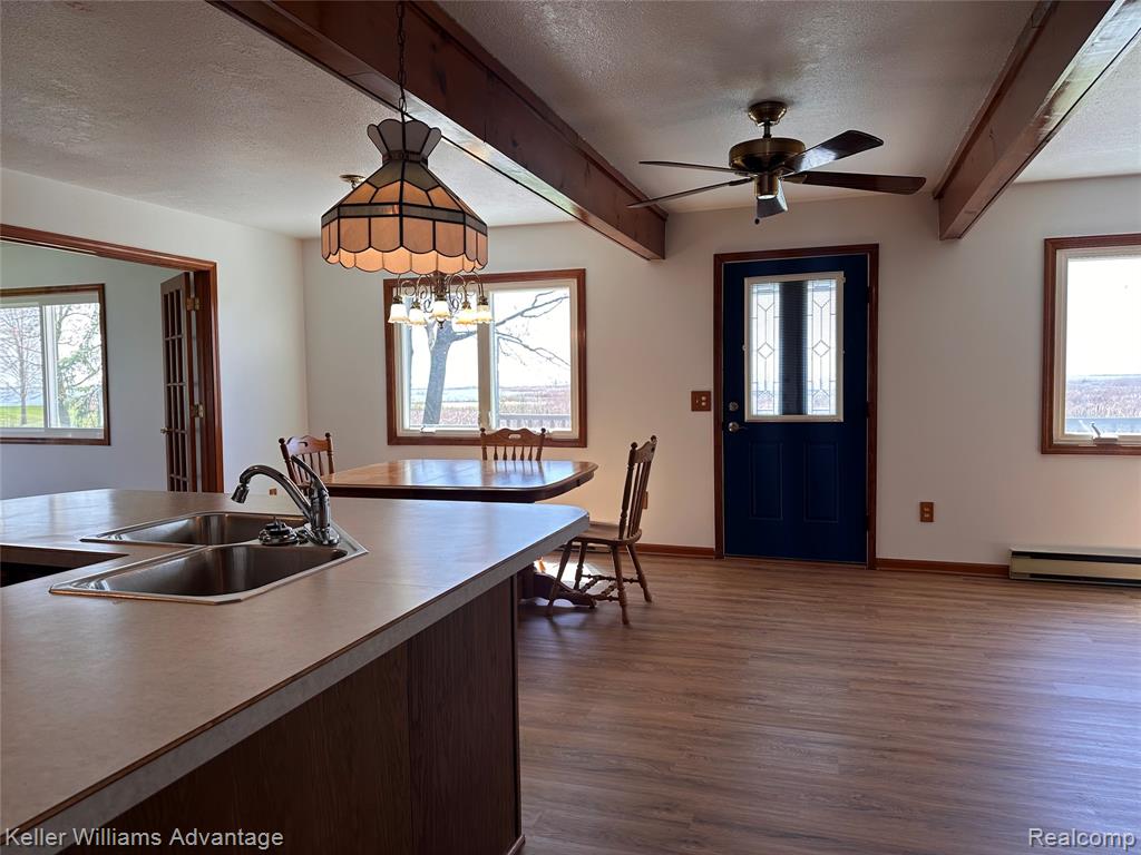 2800 E Booth Road Property Photo 4