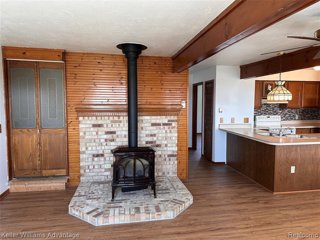 2800 E Booth Road Property Photo 13