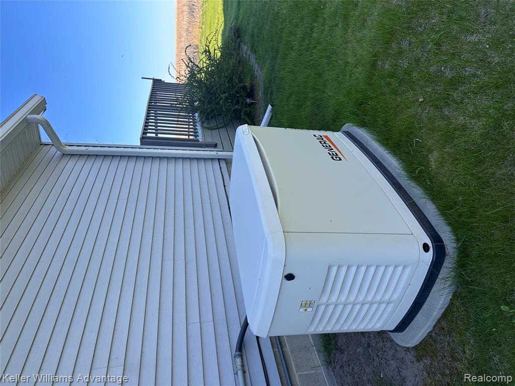 2800 E Booth Road Property Photo 27