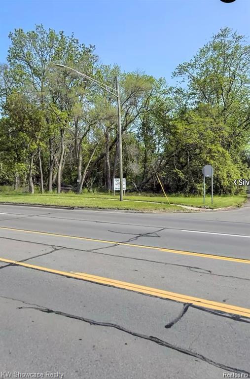 2830 Dixie Highway Property Photo 3