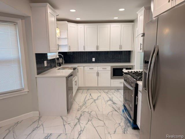 5797 E Outer Drive Property Photo 15