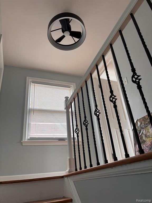 5797 E Outer Drive Property Photo 32