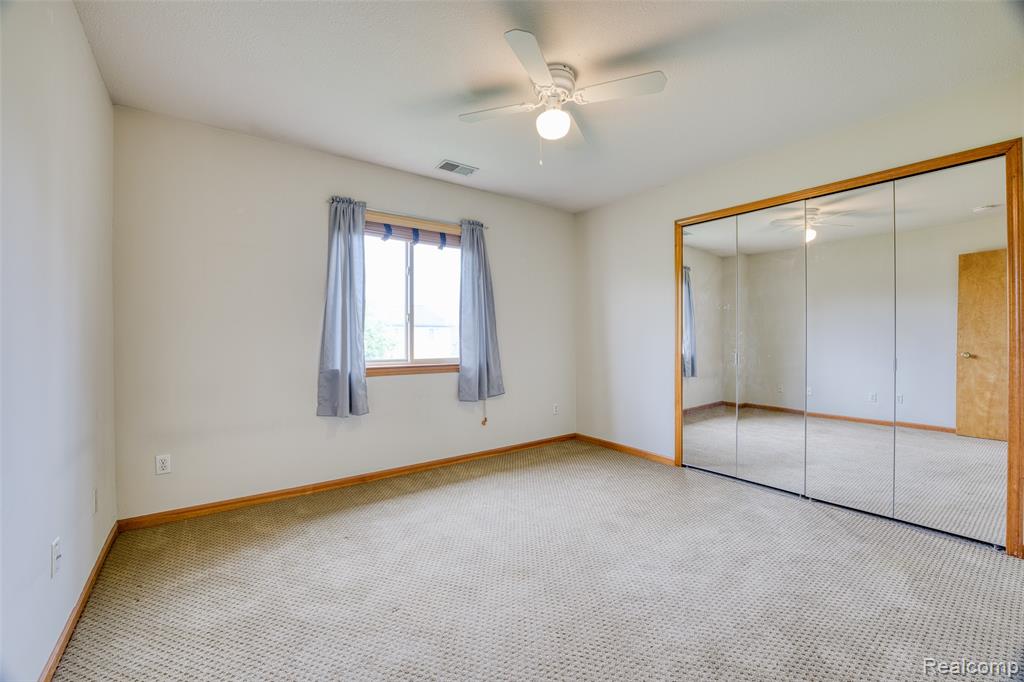 46075 Tallgrass Court Property Photo 19