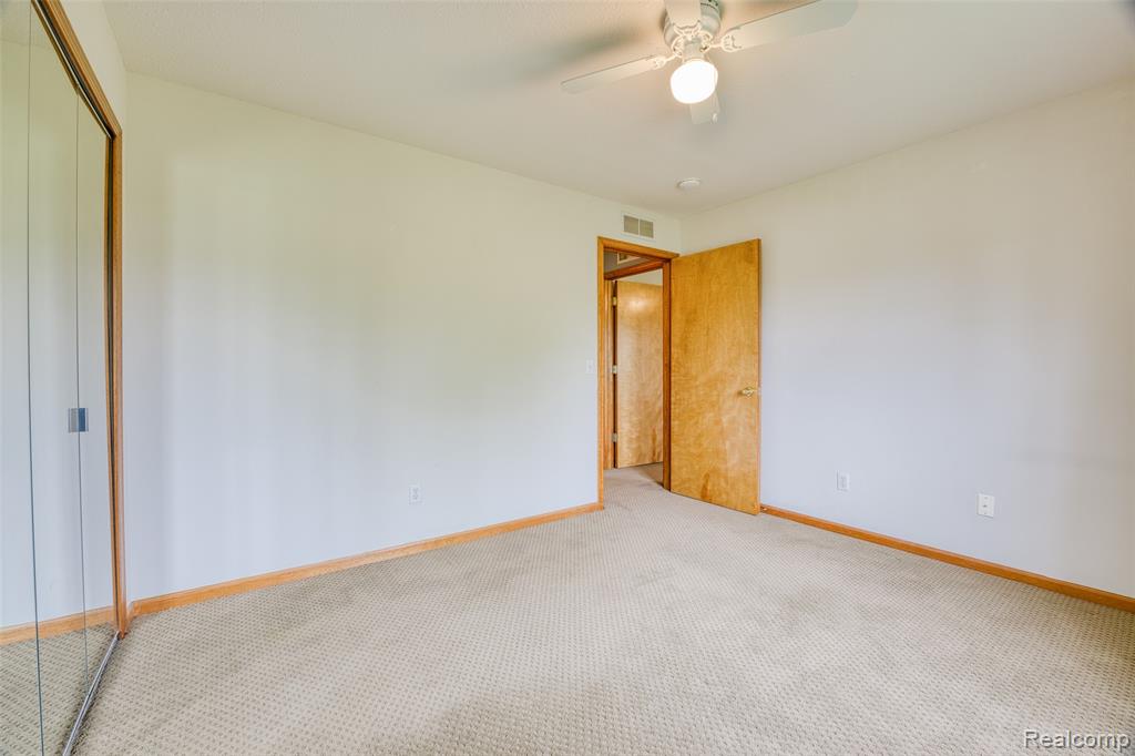 46075 Tallgrass Court Property Photo 20
