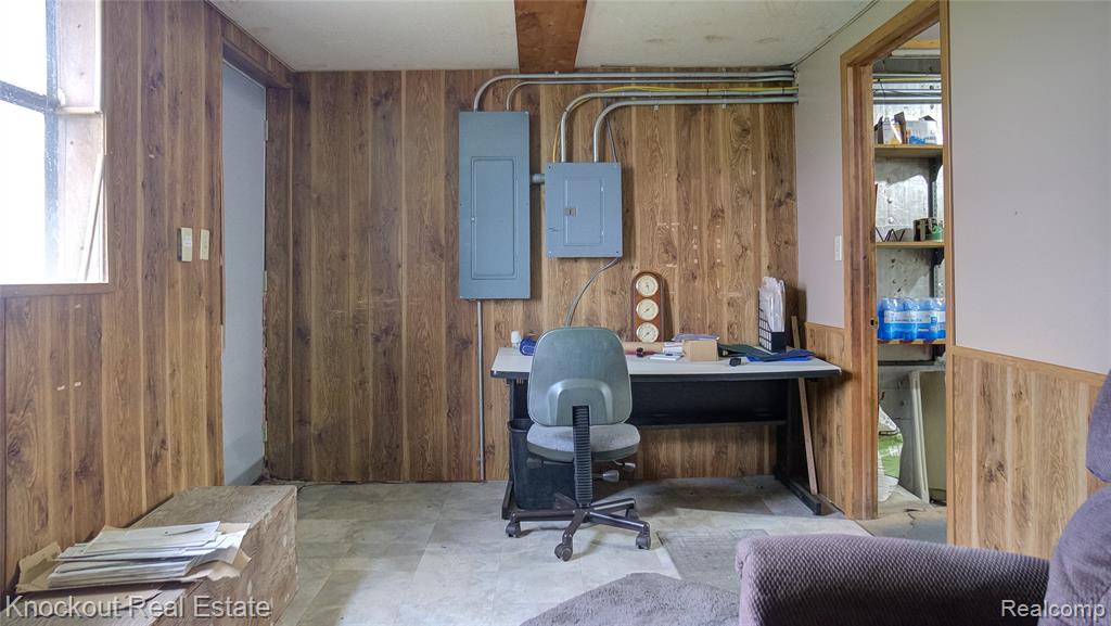 9739 Saginaw Street Property Photo 19