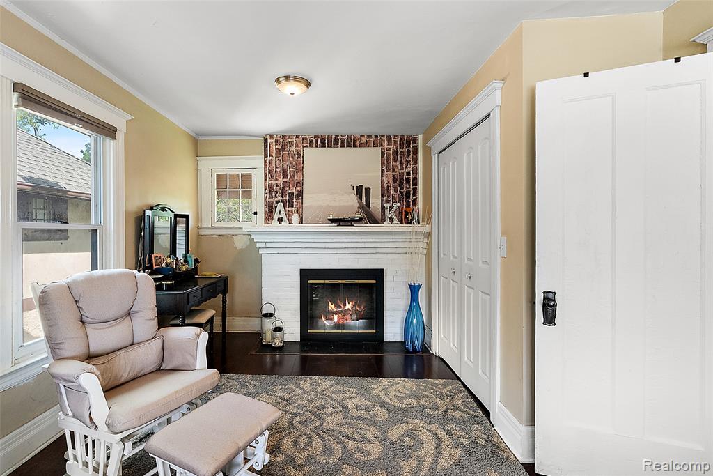 867 Edison Street Property Photo 20