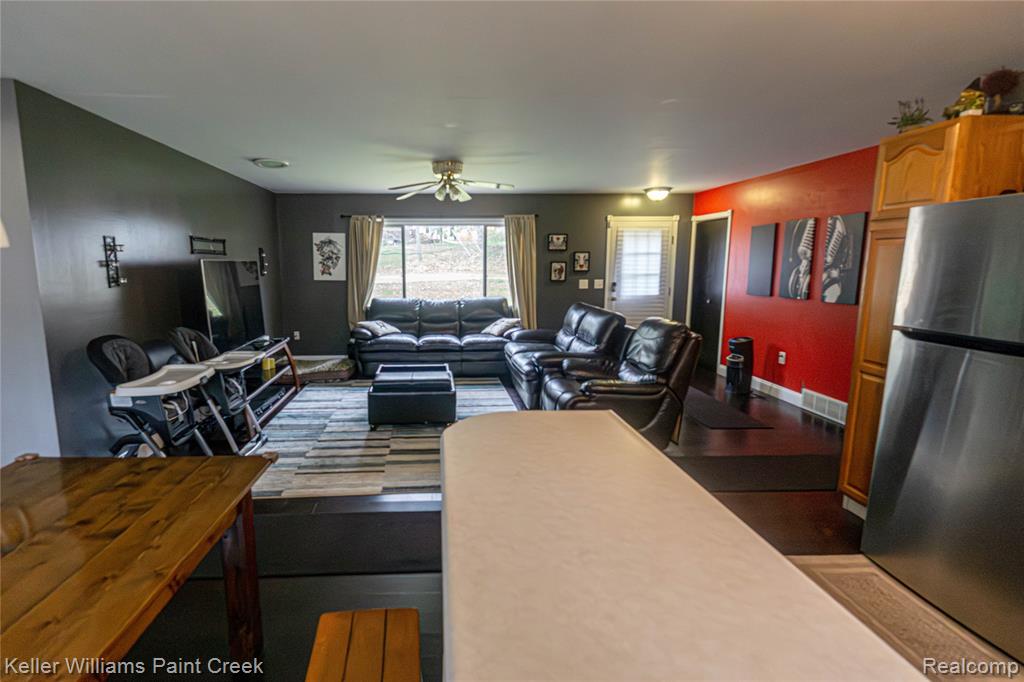 228 Clearview Drive Property Photo 11