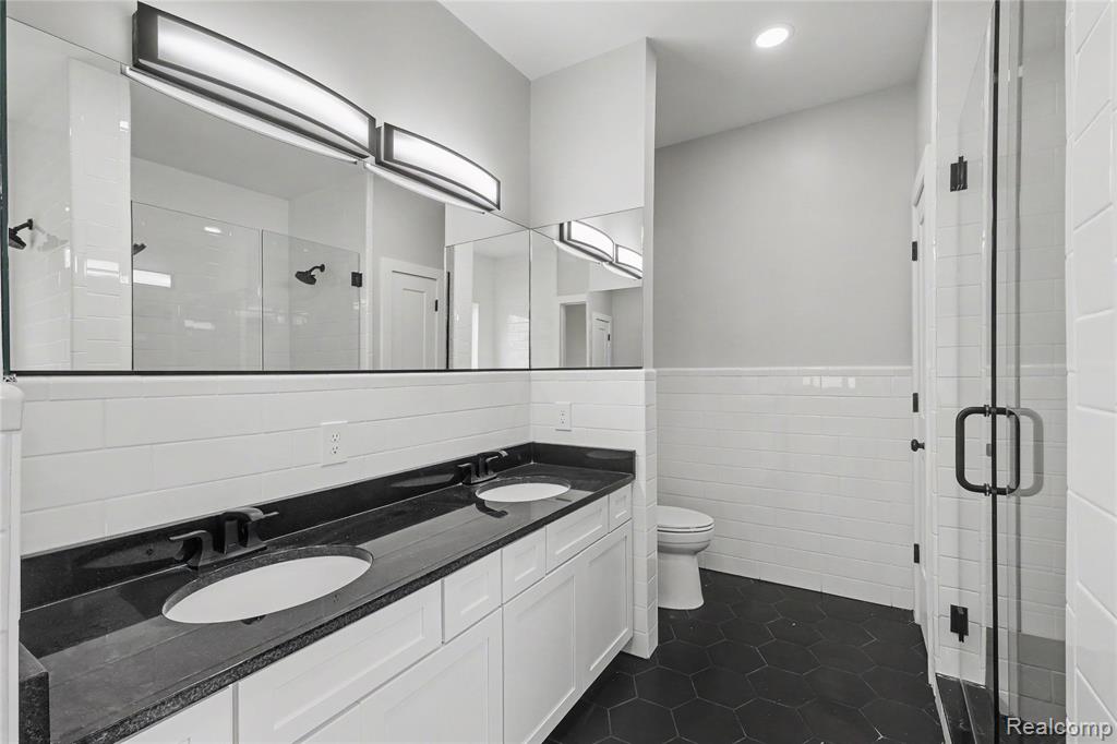 17311 Timber Creek Property Photo 13