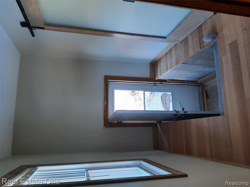 1850 + 1852 Ward Road Property Photo 19