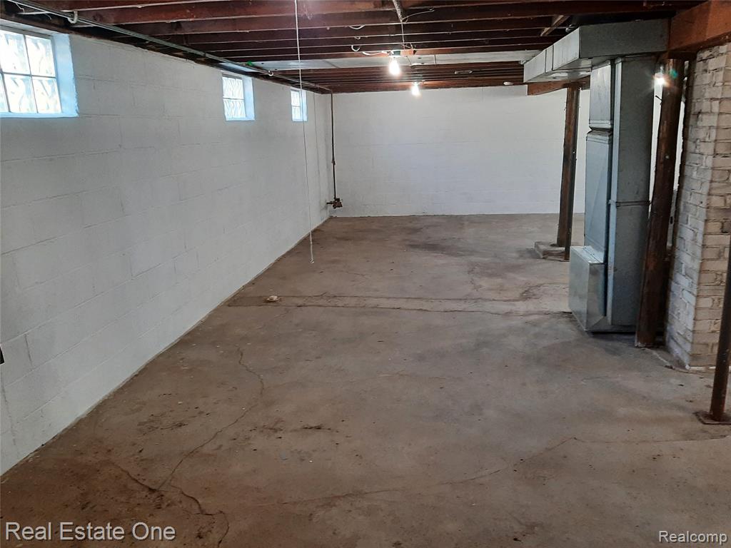 1850 + 1852 Ward Road Property Photo 22
