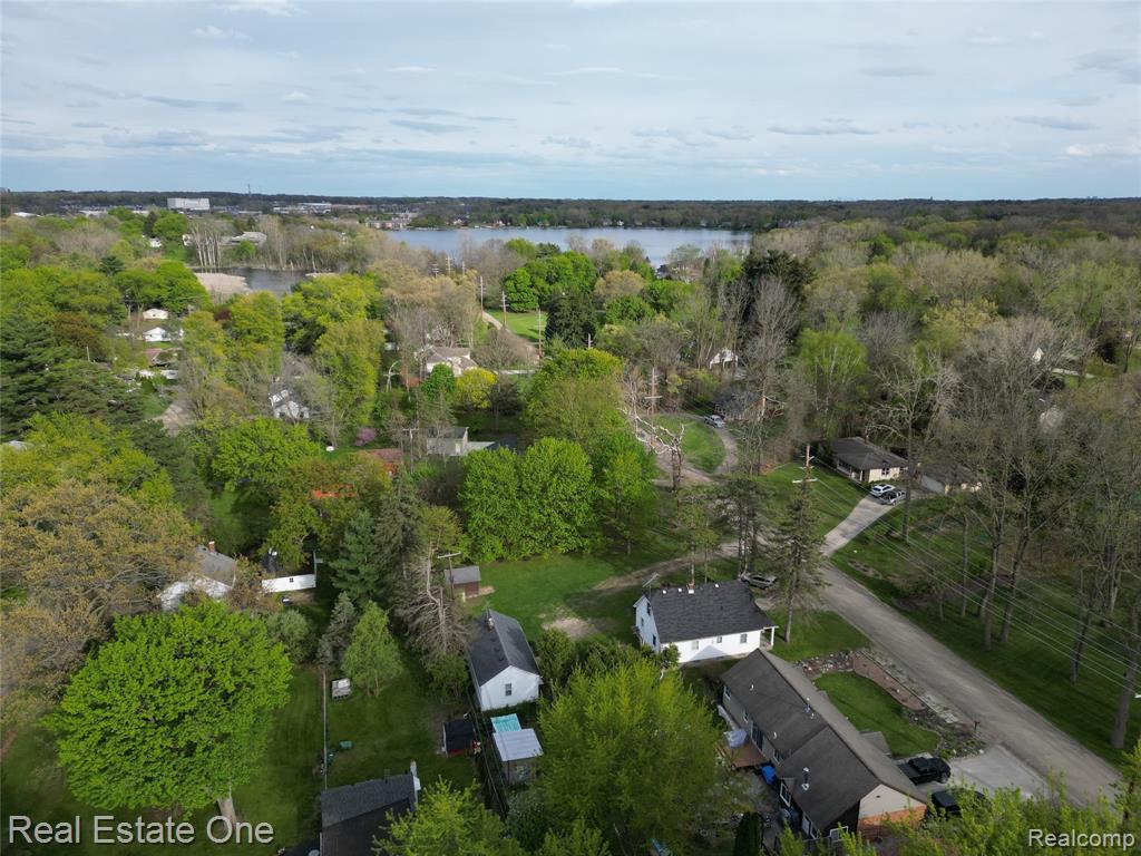 1850 + 1852 Ward Road Property Photo 44
