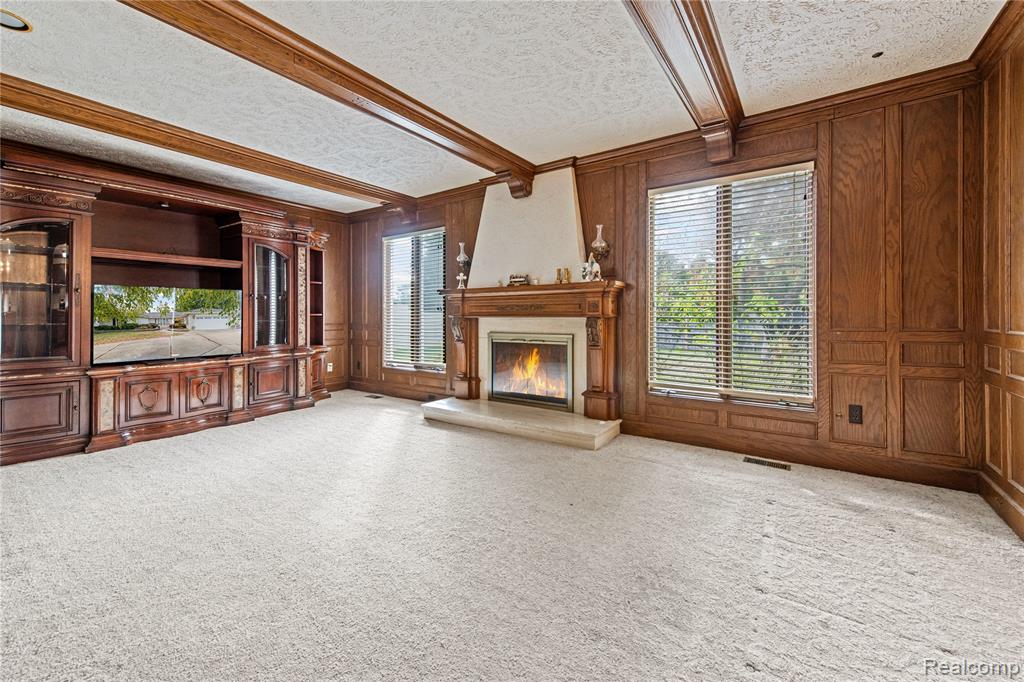 38219 Santa Anna Street Property Photo 15