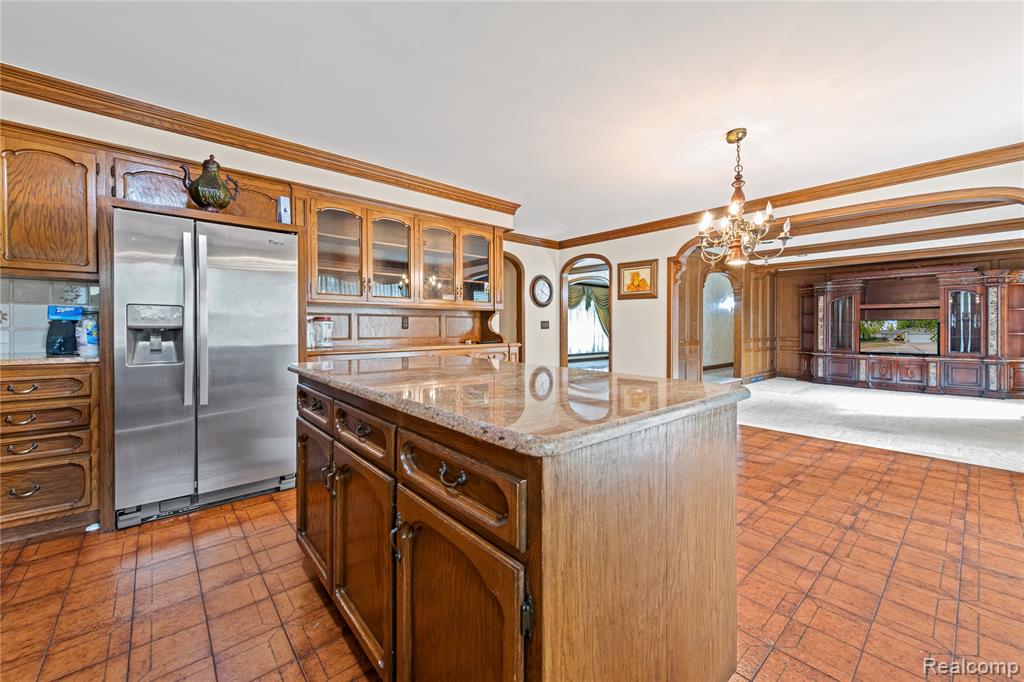 38219 Santa Anna Street Property Photo 19