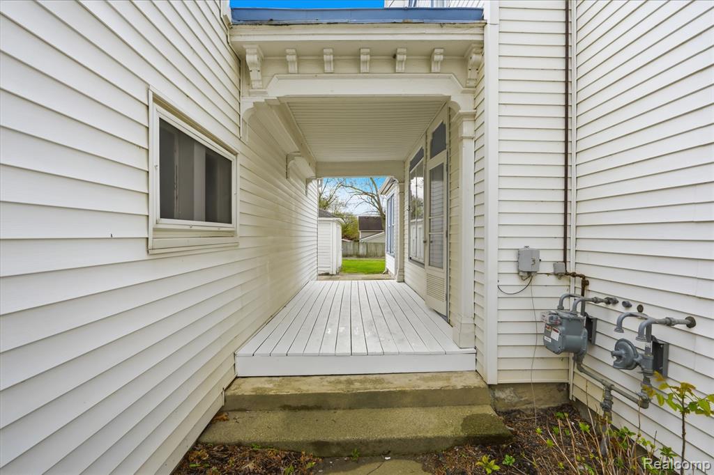 26249 E Huron River Drive Property Photo 5