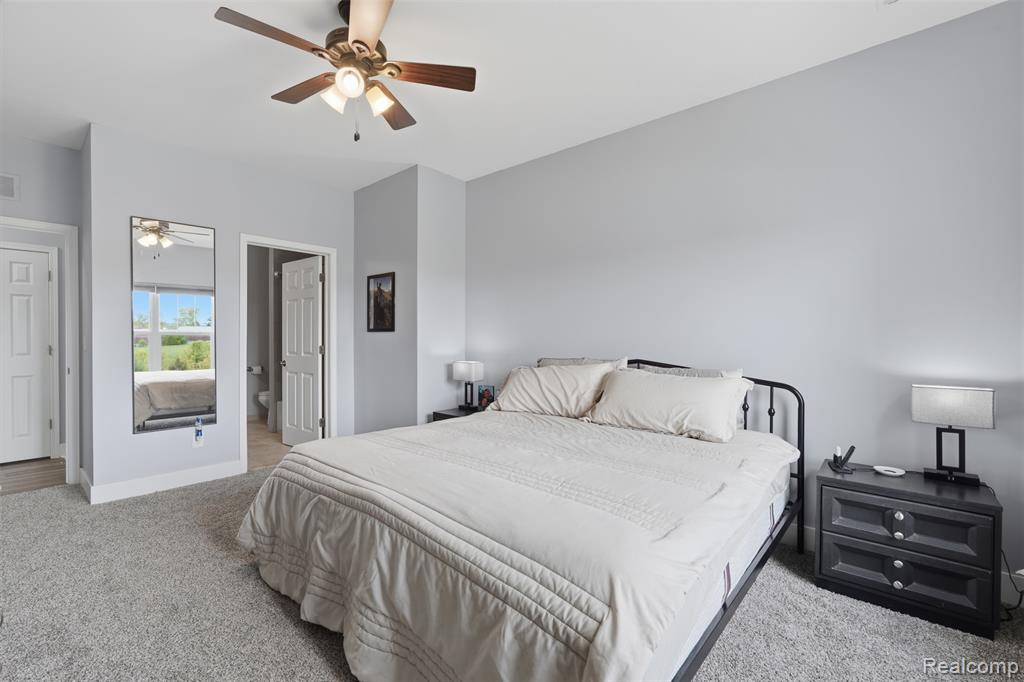 1745 Welland Street Property Photo 8