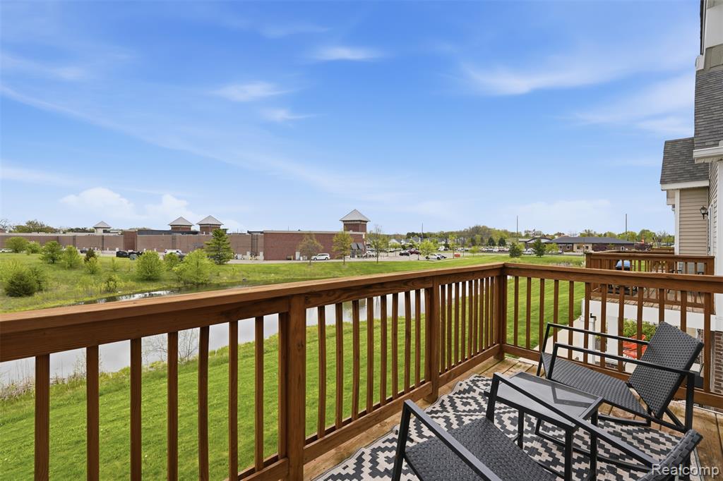 1745 Welland Street Property Photo 24