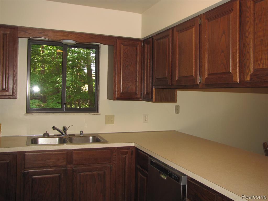 1576 Pine Knoll Lane Property Photo 7