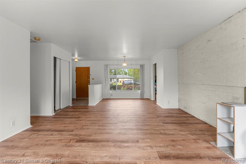 7271 Cottonwood Knoll Property Photo 6