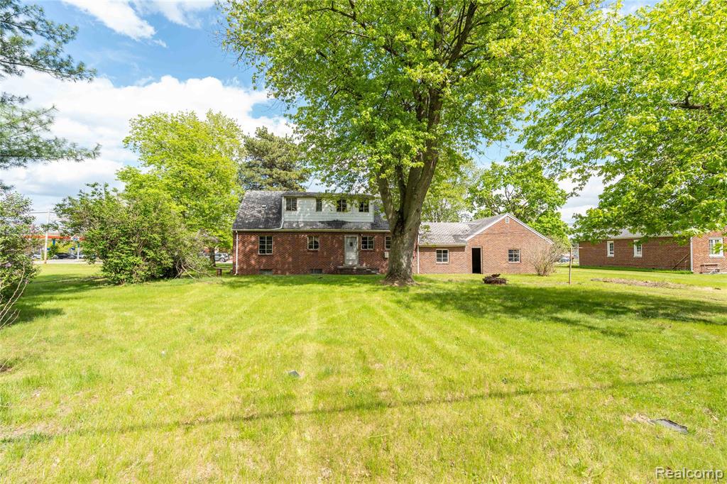 9282 Wayne Road Property Photo 24