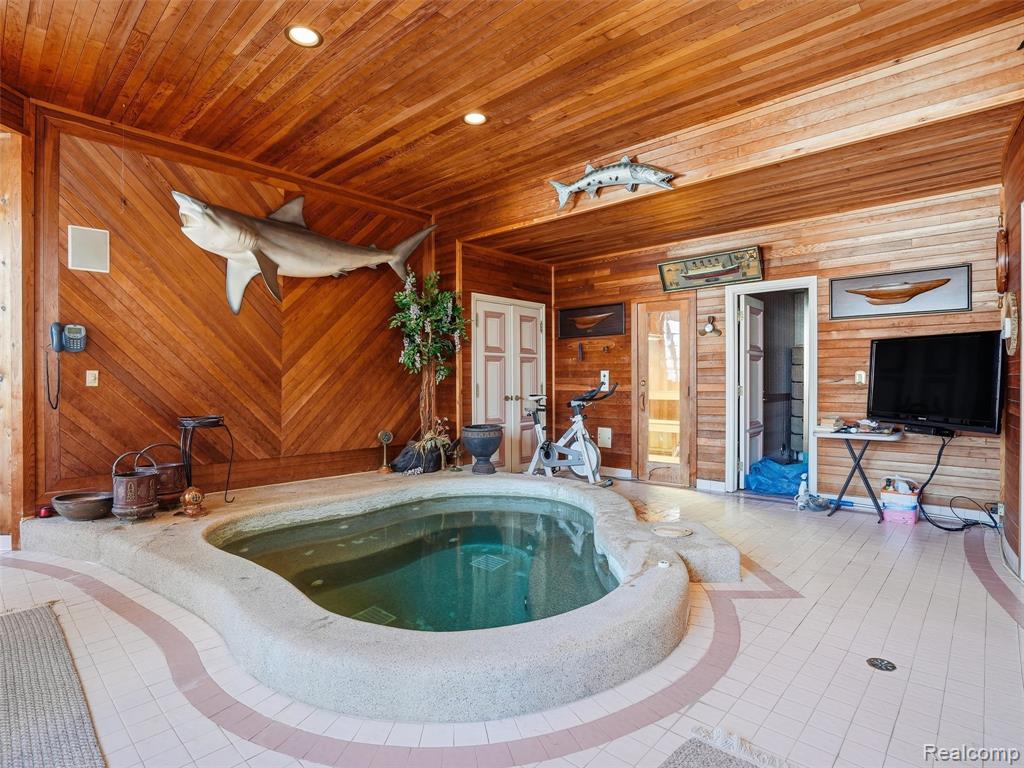 3075 Heron Pointe Drive Property Photo 39
