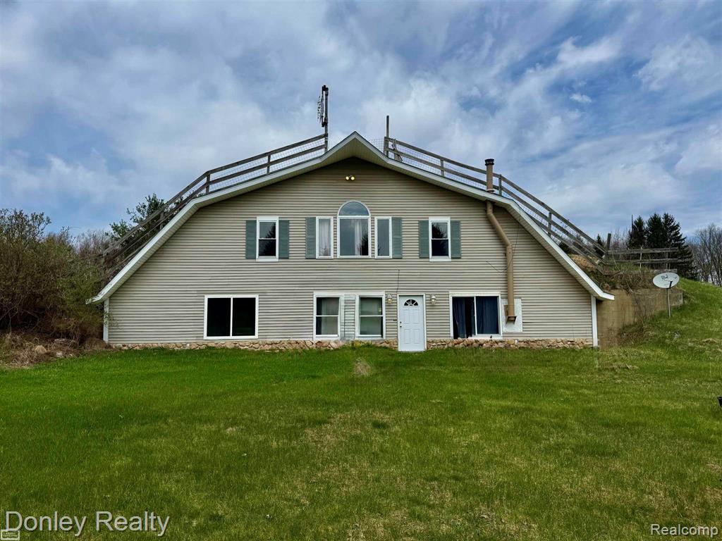 7285 Mayville Road Property Photo 1