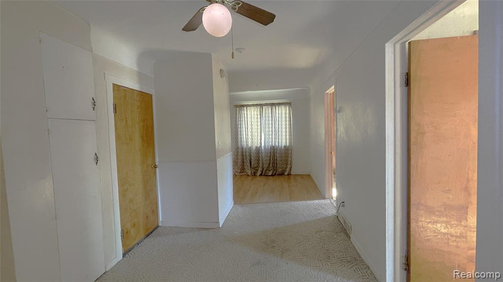3521 Whitney Avenue Property Photo 10