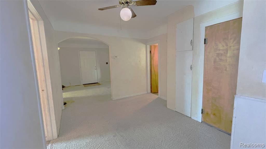 3521 Whitney Avenue Property Photo 11