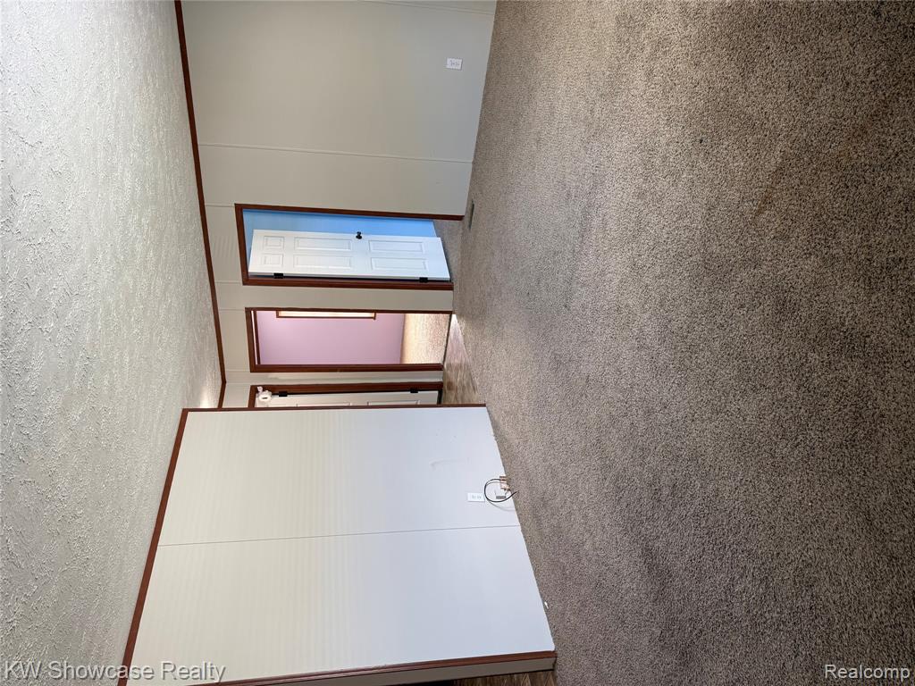 1414 Nardeer St. Property Photo 2