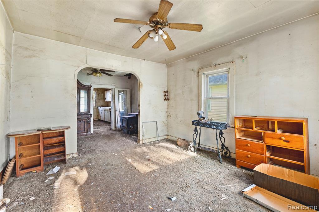 3713 Lowcroft Avenue Property Photo 4