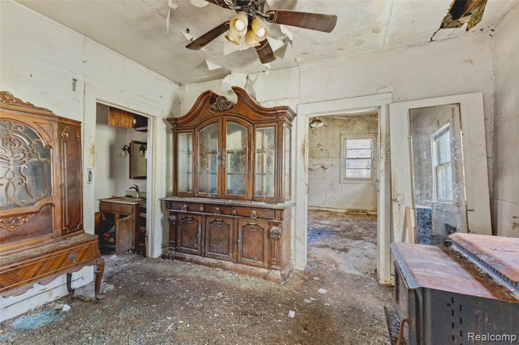 3713 Lowcroft Avenue Property Photo 6