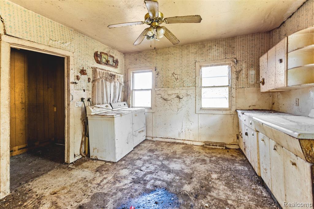 3713 Lowcroft Avenue Property Photo 8