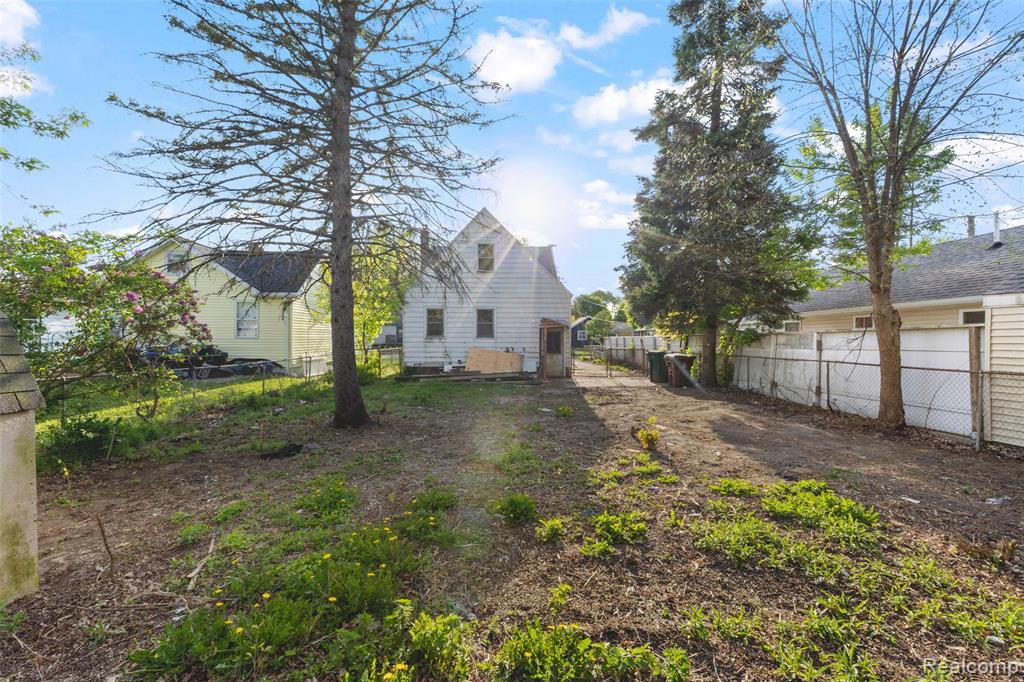 3713 Lowcroft Avenue Property Photo 21