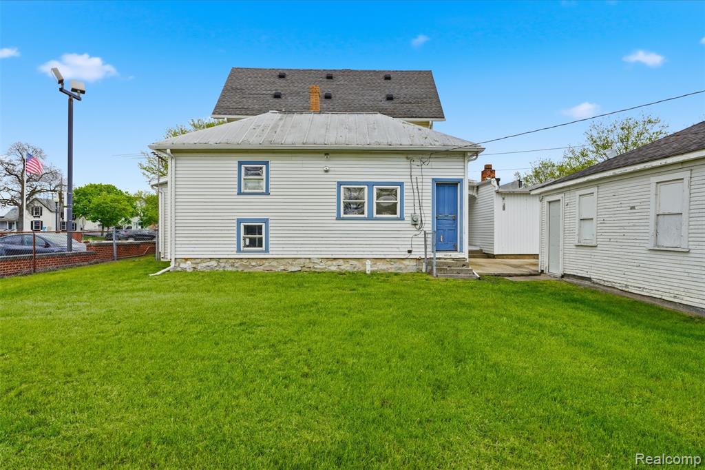 26249 E Huron River Drive Property Photo 37