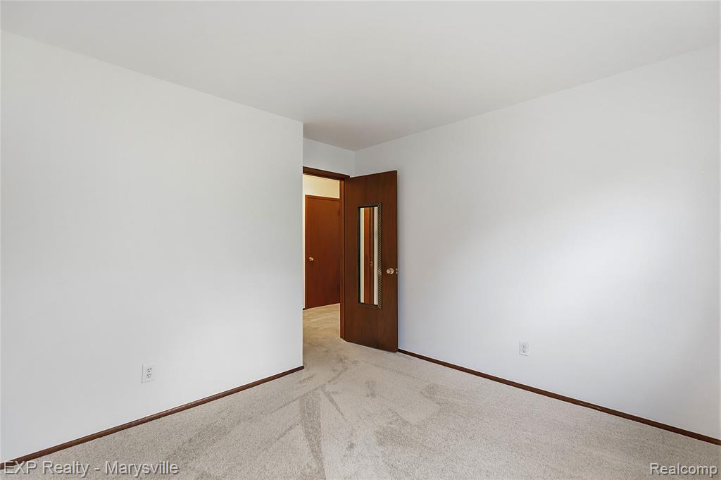 3345 Beach Road Property Photo 21