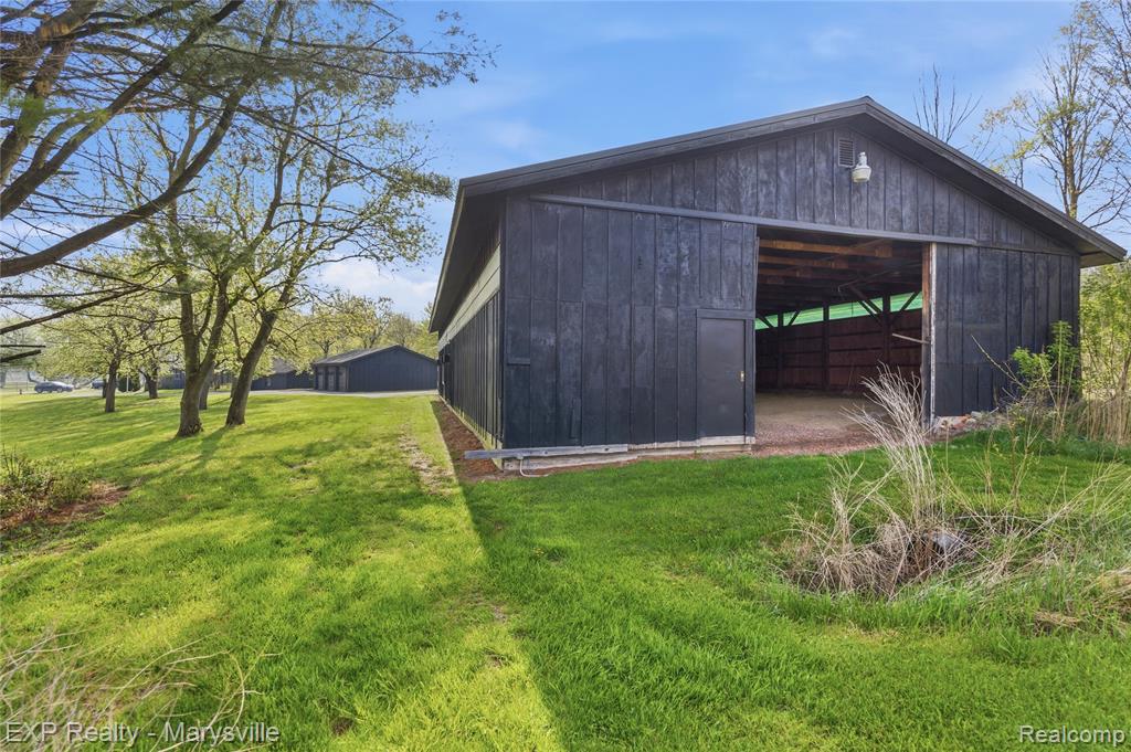 3345 Beach Road Property Photo 53